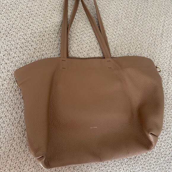 Cuyana Small Easy Zipper Tote in Cappuccino with matching Cuyana System Flap Bag - Picture 2 of 4
